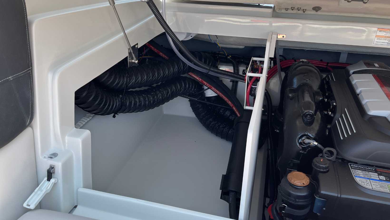 2024 Crownline 240 SS - Photo 12